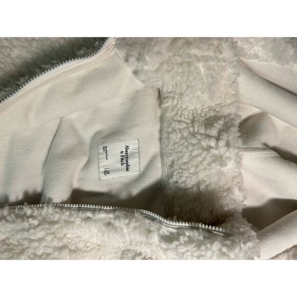Abercrombie & Fitch  Sherpa Fleece Jacket Size XS Hooded - Picture 6 of 9